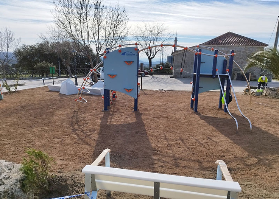 Navalagamella | Avanzan a buen ritmo las obras del área recreativa en el parque de la Ermita del Cristo