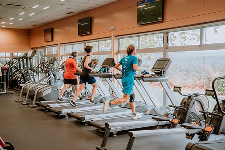 Las Rozas | Arranca la renovación de las máquinas fitness de los pabellones deportivos