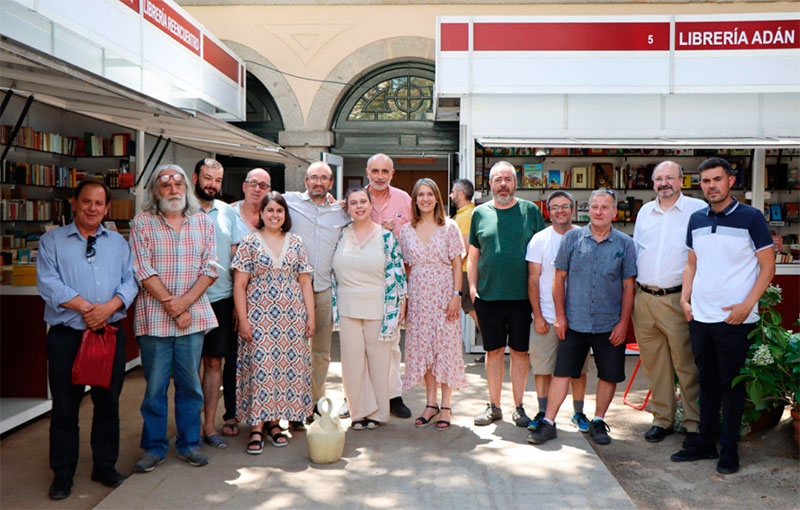 San Lorenzo de El Escorial | Lectura para todos a buen precio y joyas bibliográficas en la XXIX Feria del Libro Antiguo y de Ocasión