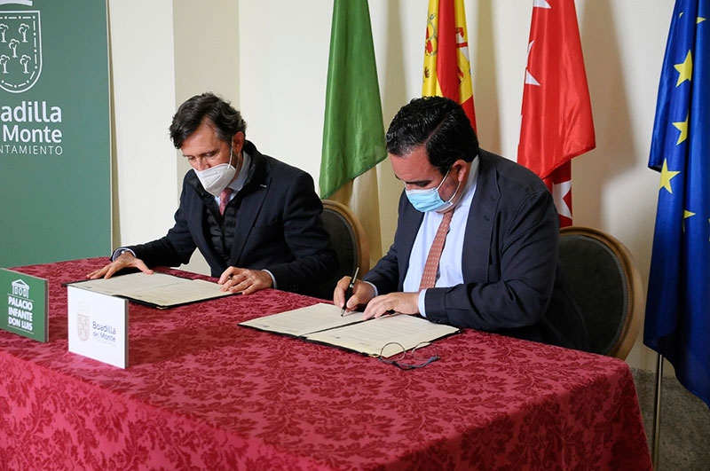 Boadilla del Monte | Renovado el convenio con la Universidad Francisco de Vitoria para becar a tres alumnos de Boadilla