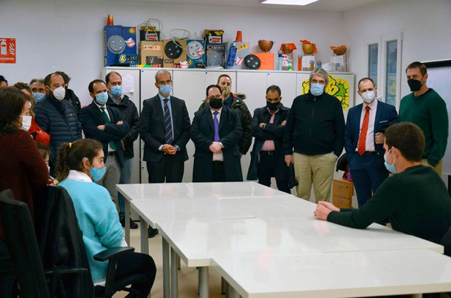 Guadarrama | El Viceconsejero de Política Social de la Comunidad de Madrid inaugura las nuevas instalaciones de Adisgua