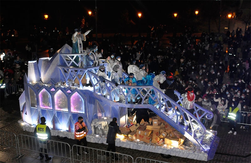 Boadilla del Monte | Los Reyes Magos recorrerán Boadilla en una Cabalbata con 10 carrozas y un gran séquito