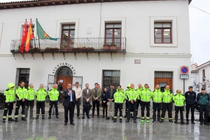 Villaviciosa de Odón | Emotivo y sentido minuto de silencio en memoria de los dos bomberos fallecidos del parque en Alcorcón