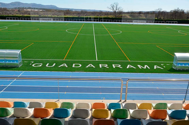 Guadarrama | Finalizan las obras y comienza la actividad en el campo de fútbol y la pista de atletismo