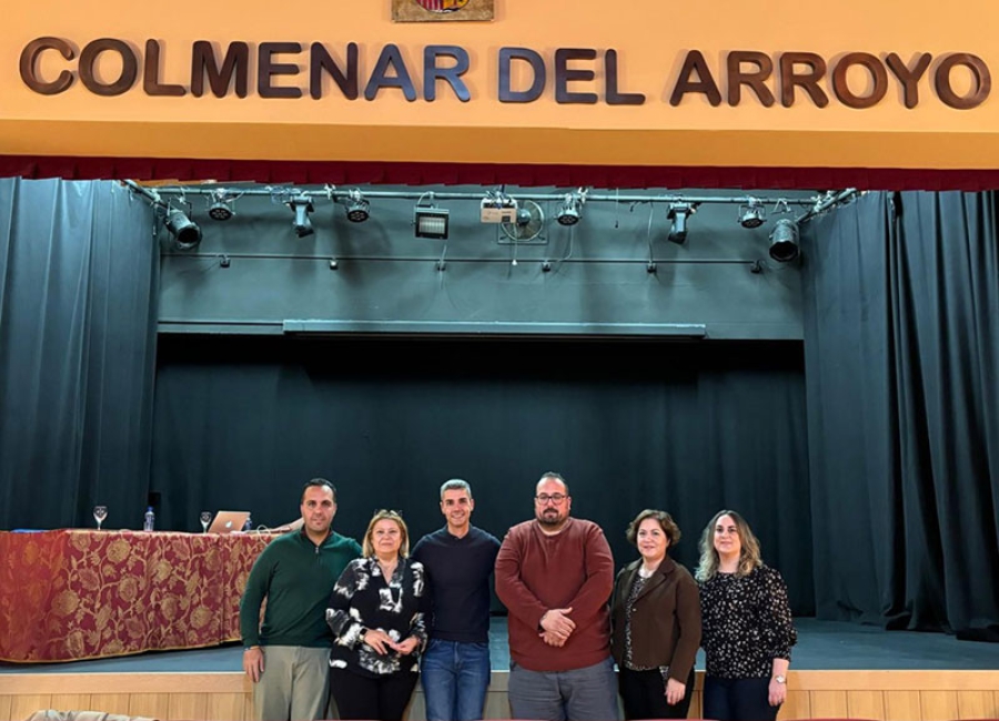 Colmenar del Arroyo | Gran afluencia de colmenareños en la conferencia sobre la relación del Sexmo Segoviano de Casarrubios con Colmenar del Arroyo