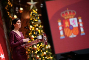 Díaz Ayuso apela a los “hijos de la Transición” en el 47º aniversario de la Constitución Española: “Que nada nos rompa de nuevo”