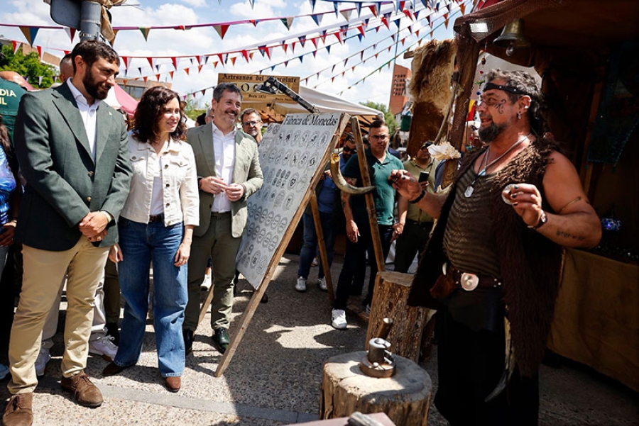 El Álamo | La presidenta de la Comunidad de Madrid visitó la XXIX Gran Feria Medieval de El Álamo