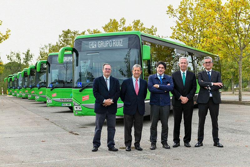 Villanueva de la Cañada | La Comunidad de Madrid presenta en Villanueva de la Cañada 13 nuevos autobuses