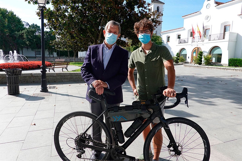 Villanueva de la Cañada | Un joven villanovense recorre 2.600 kilómetros en bici