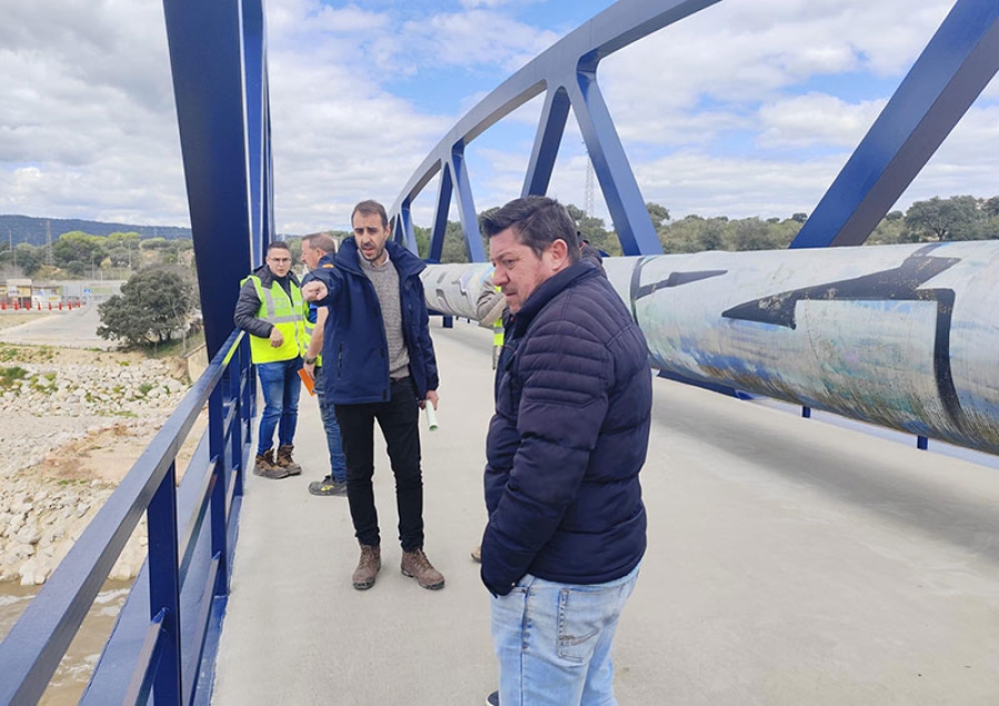 Aldea del Fresno | El alcalde de Aldea del Fresno y representantes de la Confederación Hidrográfica del Tajo visitaron los daños causados por las lluvias de marzo