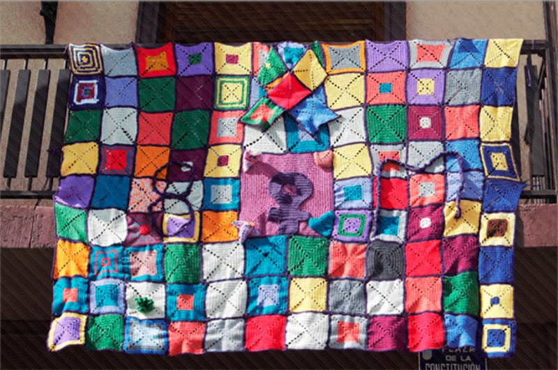 Becerril de la Sierra | Obra final del Taller de Ganchillo "Tejiendo la Vida"