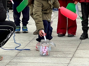Colmenar del Arroyo | Los alumnos del colegio San Vicente de Colmenar del Arroyo celebraron el Día de la Paz