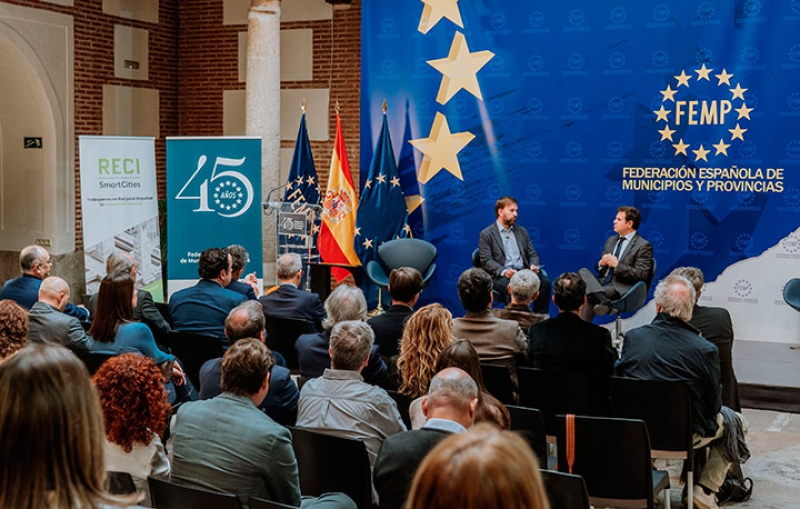 Las Rozas | De la Uz reivindica la innovación urbana como motor de desarrollo económico