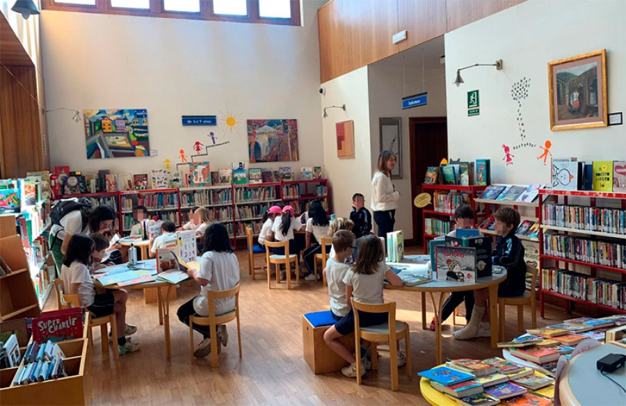 San Lorenzo de El Escorial | Cuentacuentos en inglés, novedad de la Biblioteca Municipal “Pedro Antonio de Alarcón” en mayo