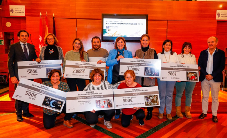 Pozuelo de Alarcón | El Ayuntamiento de Pozuelo de Alarcón entrega los premios del concurso de escaparatismo navideño