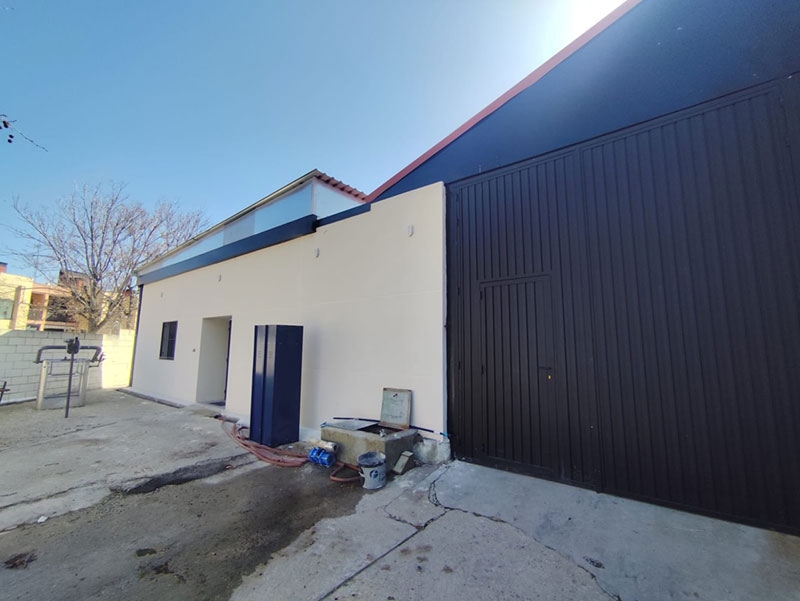 Aldea del Fresno | Ya está en funcionamiento la nueva nave municipal de mantenimiento