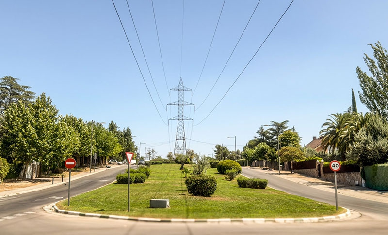 Boadilla del Monte | Boadilla da el primer paso para soterrar la línea de alta tensión que va de Las Lomas a Majadahonda
