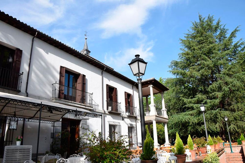 Villaviciosa de Odón | El Ayuntamiento aprueba la explotación del servicio de café-bar en la terraza de la Casa Palacio Manuel Godoy