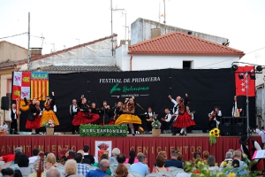 Cenicientos | Cenicientos celebró su Festival de Primavera de Música Folclórica