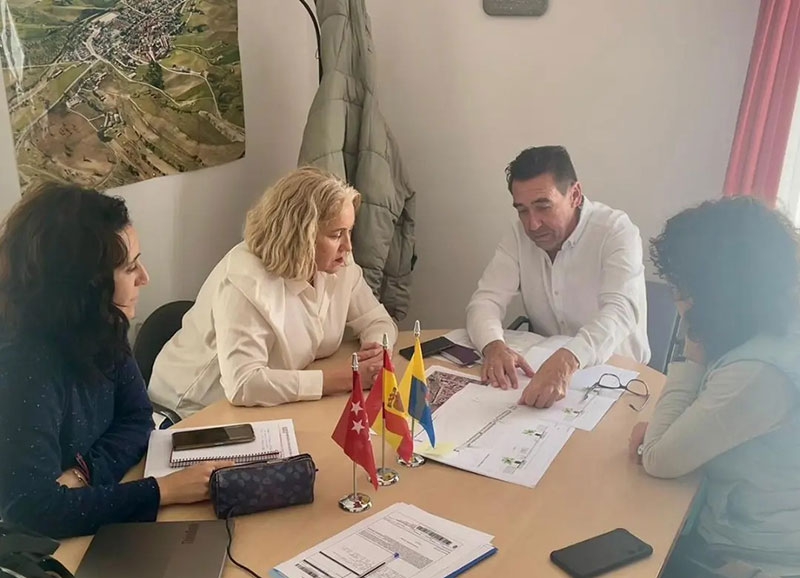 Villamanta | Reunión con la directora general de Carreteras para acelerar las obras del puente de Méntrida