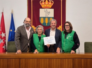 Villaviciosa de Odón | Entrega de la recaudación del Mercadillo Solidario de Libros