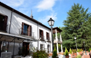 Villaviciosa de Odón | Aprobadas las condiciones la explotación del servicio de café-bar en la terraza de la Casa Palacio Manuel Godoy