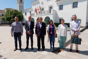 Villanueva de la Cañada |  Encuentro con una delegación de Cruz Roja