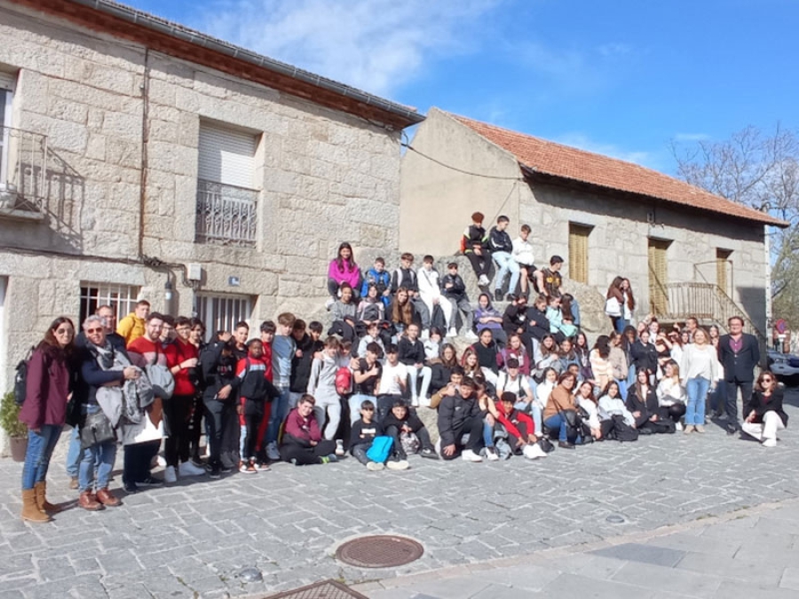 Collado Villalba | Un grupo de jóvenes de Mataró visita Collado Villalba en el marco de un intercambio juvenil
