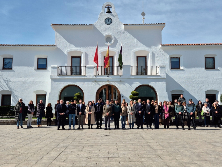 Villanueva de la Cañada | Minuto de silencio en Villanueva de la Cañada por el 22.º aniversario del 11M
