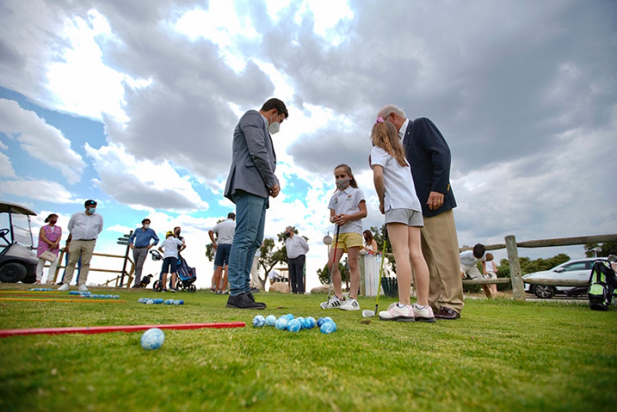 Las Rozas | Convenio con Nuevo Club de Golf para facilitar el acceso de los roceños a este deporte