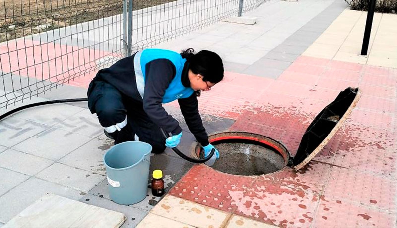 Villaviciosa de Odón | El Canal de Isabel II ha tomado las muestras de potabilidad del sector del Monte de la Villa