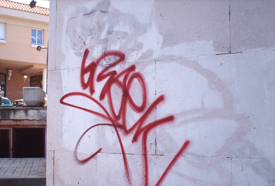 Torrelodones | El Ayuntamiento de Torrelodones limpiará los grafitis también de fachadas particulares