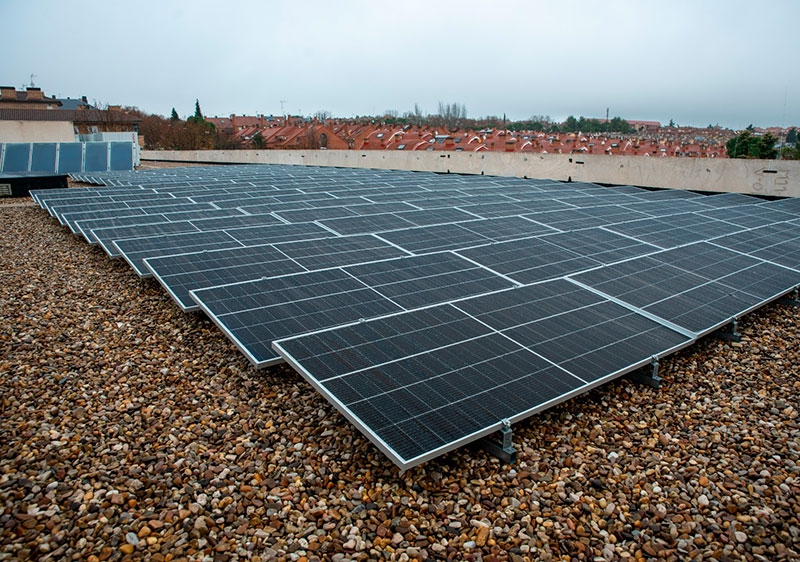 Boadilla del Monte | Boadilla licita la instalación de placas fotovoltaicas en tres centros deportivos municipales