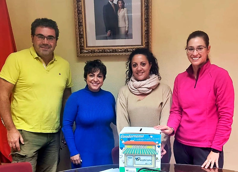 Guadarrama | La “Vuelta al cole&quot; entrega los premios a los ganadores de la campaña municipal de promoción del comercio