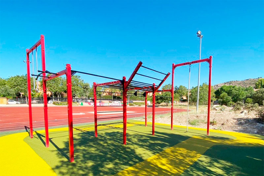 Torrelodones | Instalado el nuevo circuito de calistenia en la Pista de Atletismo Jose Luis Torres
