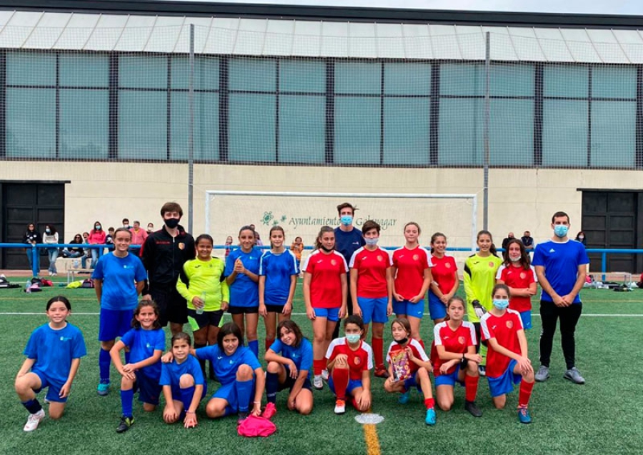 Moralzarzal | Dos equipos infantiles de fútbol femenino compiten en la liga federada