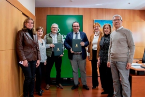 Boadilla del Monte |  Renovado el convenio con la Asociación de Mayores por el que esta recibe una subvención de 150.000 euros