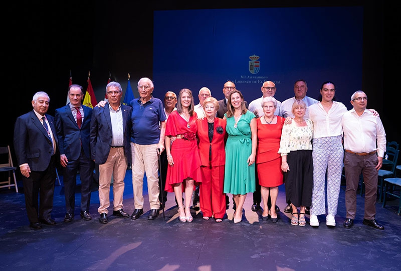 San Lorenzo de El Escorial | El ayuntamiento entrega los Honores y Distinciones del Real Sitio, en el día de su Patrón