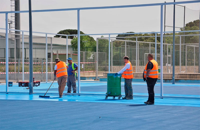 Boadilla del Monte | El Ayuntamiento repara y renueva el pavimento en las pistas de tenis del Complejo Deportivo Ángel Nieto