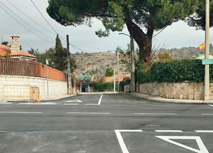 Aldea del Fresno | Finalizada la primera fase de asfaltado en Los Llanos, en febrero comenzará la segunda fase