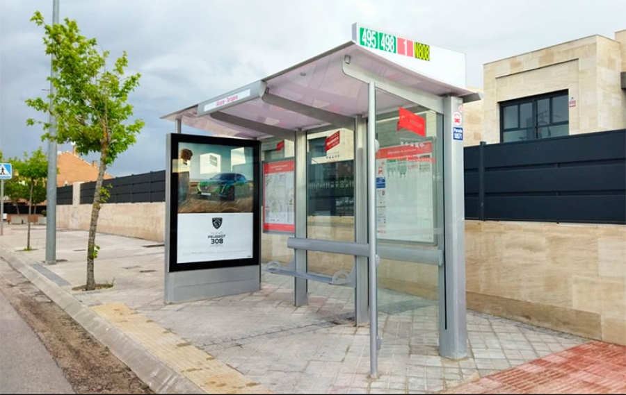 Arroyomolinos | Arroyomolinos dispone ya de nuevas marquesinas y postes informativos en sus paradas de autobús
