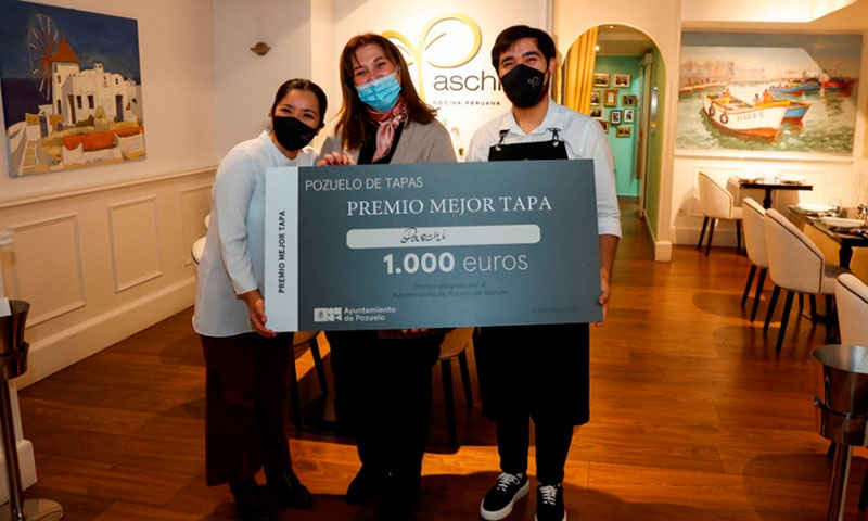 Pozuelo de Alarcón | Susana Pérez Quislant entrega los premios Pozuelo de Tapas a los ganadores