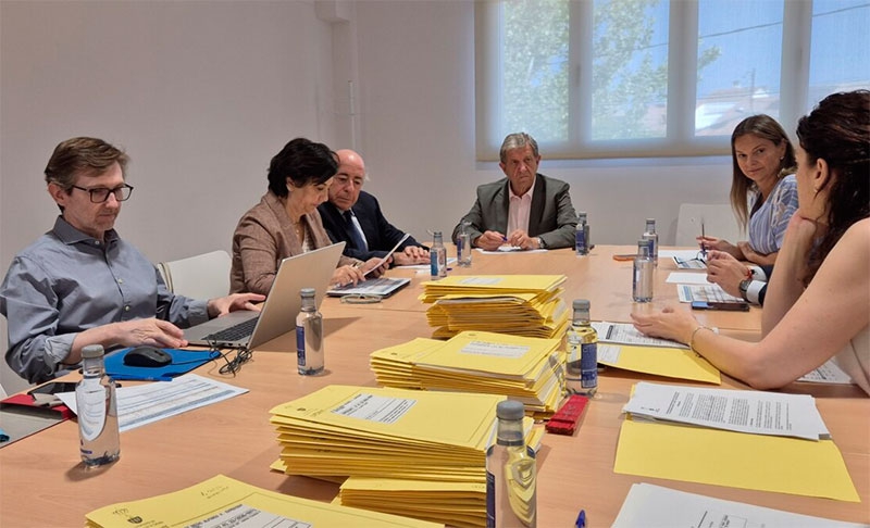 Villanueva de la Cañada | Más de 170 jóvenes villanovenses cursarán sus estudios becados en la UAX