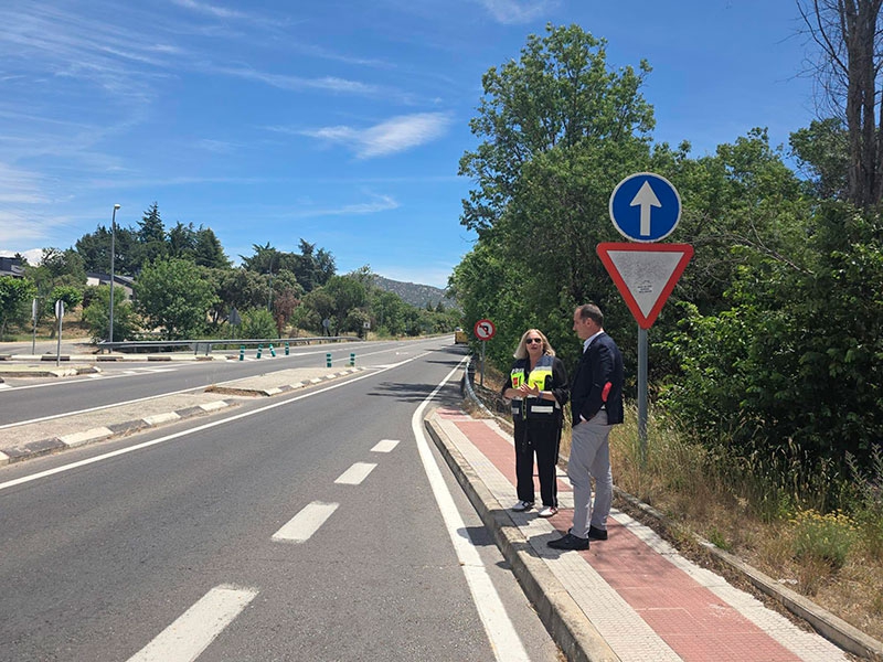 Alpedrete | El alcalde de Alpedrete trasladó diversas propuestas a la directora general de Carreteras en su visita al municipio