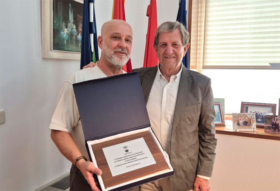 Villanueva de la Cañada | Homenaje al director del CEPA La Mesta por su jubilación