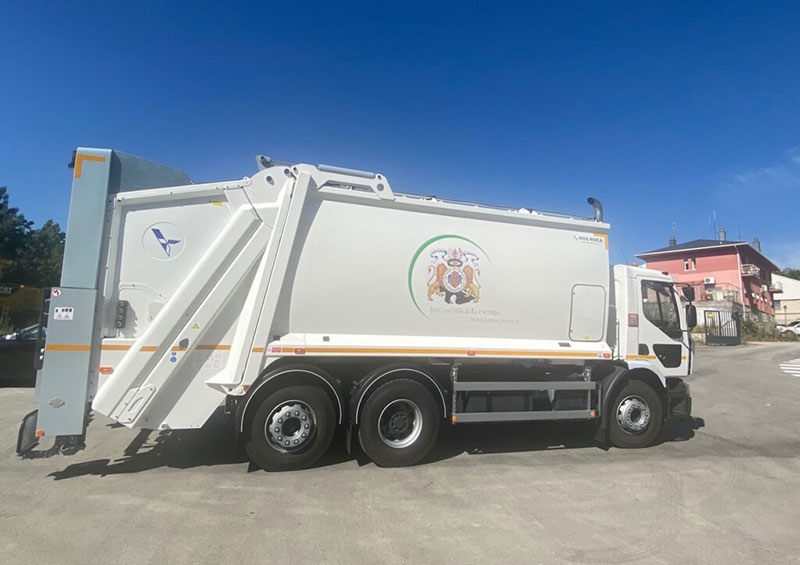 El Escorial | El Ayuntamiento presenta la adquisición de un vehículo para la recogida de residuos