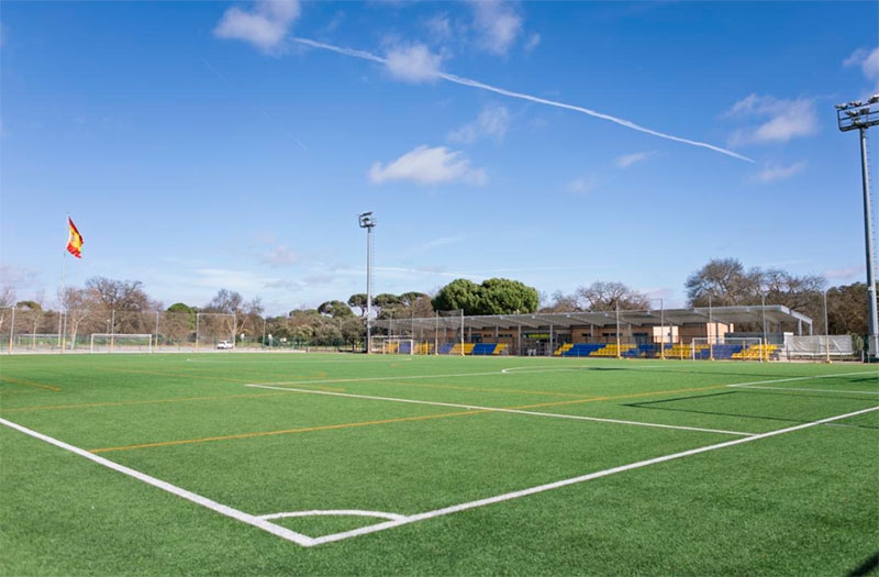 Boadilla del Monte | El Ayuntamiento cambiará el césped artificial de tres campos de fútbol en el Complejo Deportivo Ángel Nieto