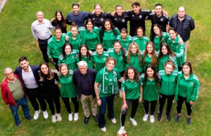 Pozuelo de Alarcón | Paloma Tejero recibe al CF Pozuelo Femenino en celebración de su ascenso a 2ª RFEF