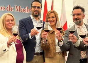 Cadalso de los Vidrios | Gran éxito de participación de bodegas y de asistentes en la XIV Feria del vino Cadalvín 2026