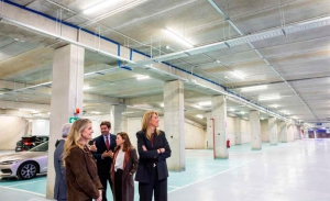 Pozuelo de Alarcón | La alcaldesa visita el nuevo aparcamiento de la zona de la Estación en su primer día de funcionamiento